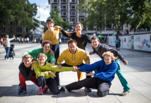 GruppenFoto - make a move collective
